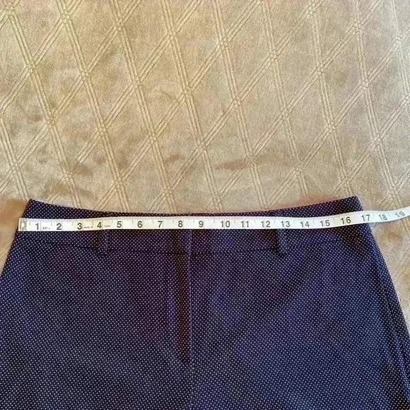 Ann Taylor Signature Black Pants with White Dots in Size 10. - Picture 5 of 9